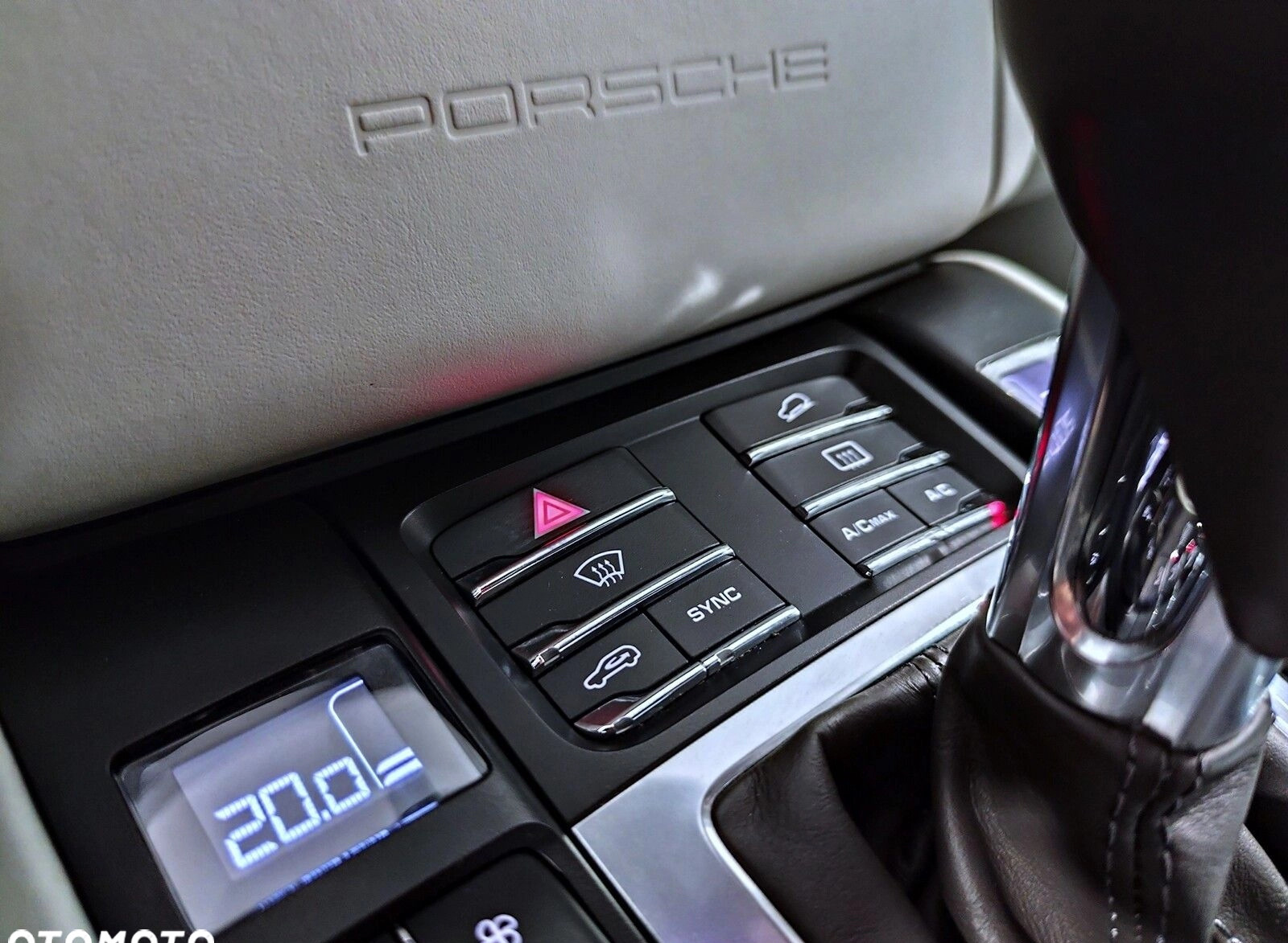 Porsche Macan cena 167900 przebieg: 138000, rok produkcji 2016 z Przedecz małe 562